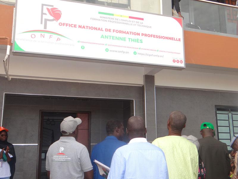 PÔLE THIÈS, ALBUM, INAUGURATION ET REMISE D'ATTESTATIONS ET DE TITRES DE QUALIFICATION PROFESSIONNELLES   